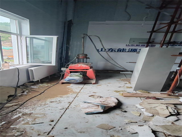 祥符地基基础下沉墙体裂缝加固注浆顶升施工